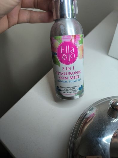 Ella and Jo Hyaluronic Mist