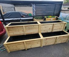 2 tier planters