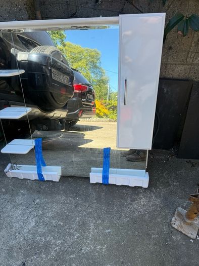 bathroom vanity unit with mirror