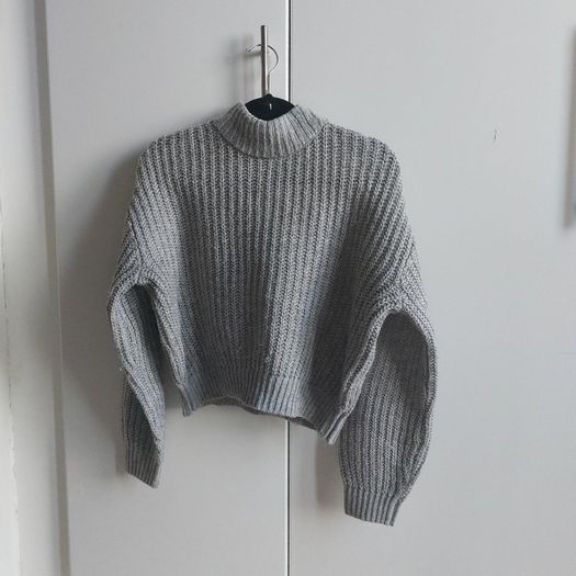 H&M sweater size S