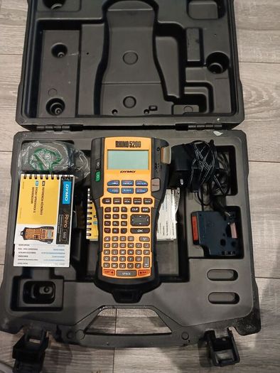 Dymo label machine