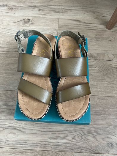 ladies shoes