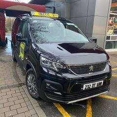 232 Peugeot Riffter 7-seater Auto- 29500 Ex-Grant