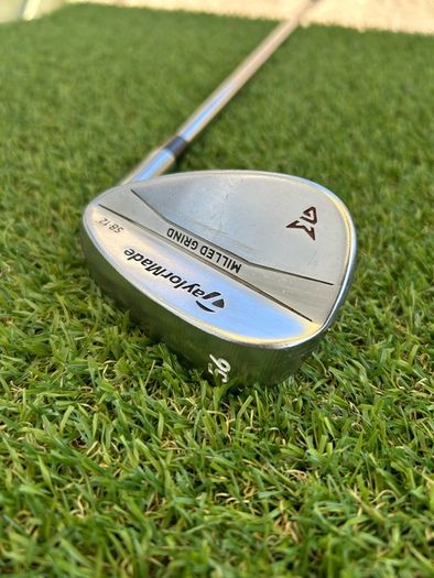 Full set of Taylormade Golf clubs