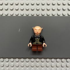 lego Harry Potter hp118 Goblin minifigure- Black Jacket, Reddish Brown Legs