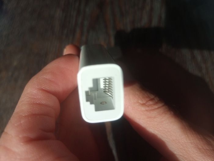 Apple Thunderbolt to Gigabit Ethernet Adapter