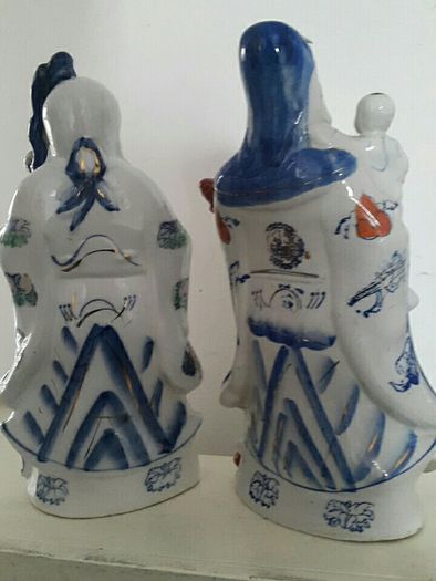 Emproer Statues..