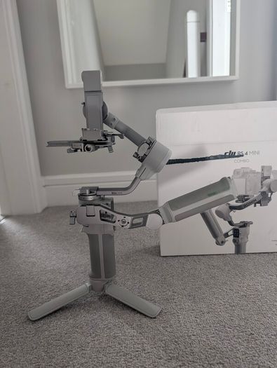 DJI RS 4 Mini Combo
