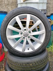 17" VW GOLF highline alloys, 225/45/17 seat skoda 5x112