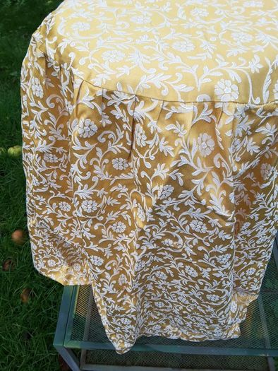 Table Skirt