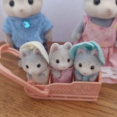 Sylvanian Families Husky Family