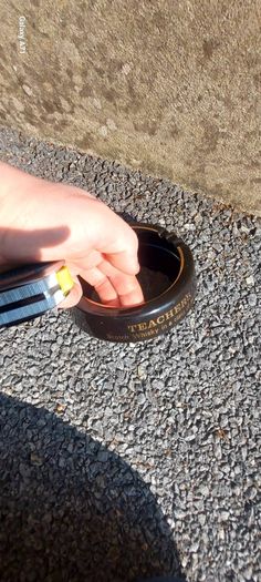 Teachers black ashtray,, sold as is ,see pictures for condition, nice used condition, free shipping within Ireland, nice in any home bar, restaurant ,man cave ,etc