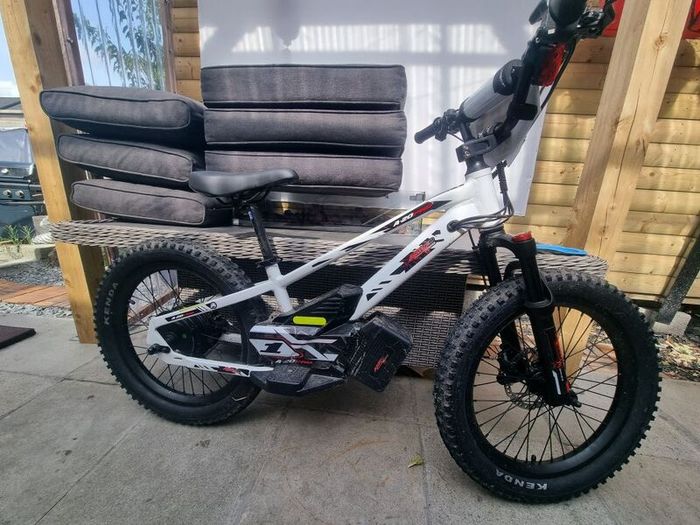 electric kids bike