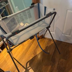 stokke folding bath with newborn insert
