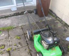 Self propelled Lawnmower
