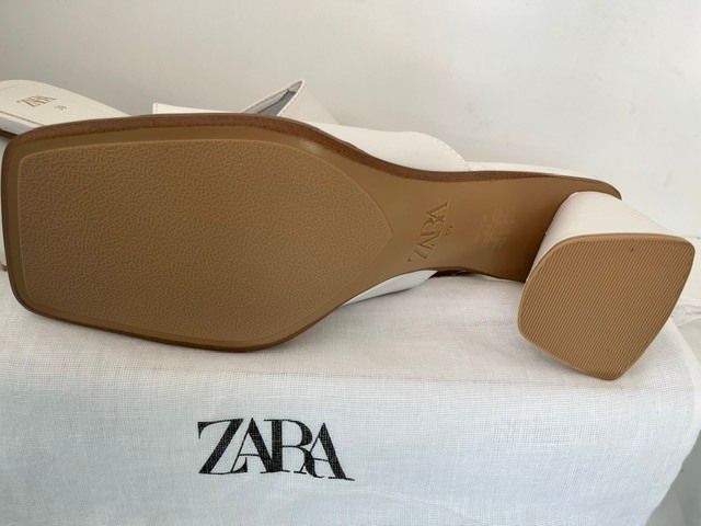 Wide Heel Soft Elegant Leather Sandal Mules Sz 6 / Eu 39. Colour Cream Immaculate. Zara