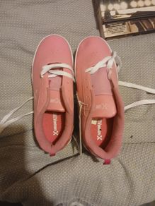 heelys