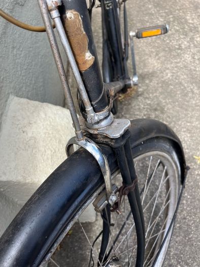 1930s humber men's bike push button bell. Brooks saddle. 3 speed  Gears