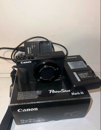 Canon G7X Mark III