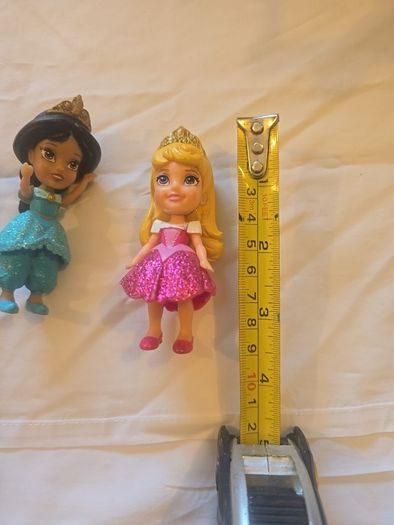 5 disney dolls