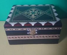 Vintage Jewellery box + matchbox