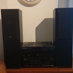 marantz 4 way amplifier pm-68.  Pioneer multi-player compact disc player. Sony 90 w speakers