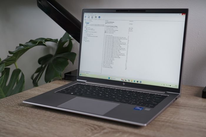 HP ZBook Firefly G10 Mobile Workstation | i7-1355U | RTX A500 4GB | 16GB DDR5