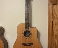 Maton em325c