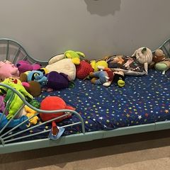 Ikea Minnen bed