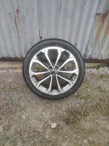 Solus xc tyre and alloy wheel 215/45R18 89V