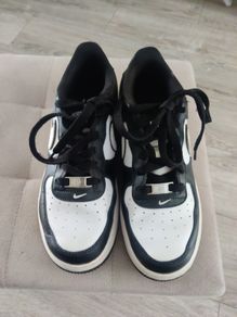 woman runners Nike  Air
