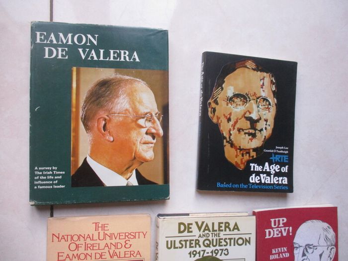 5 X De Valera Books