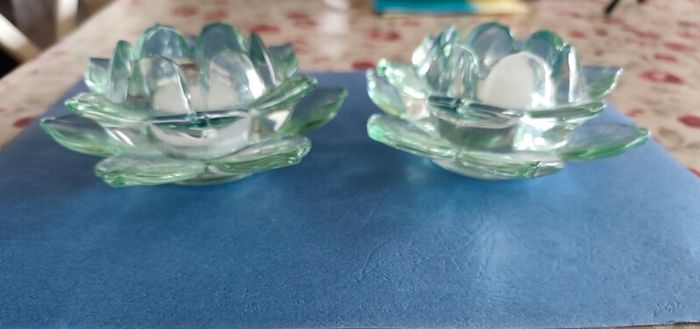 T light holder