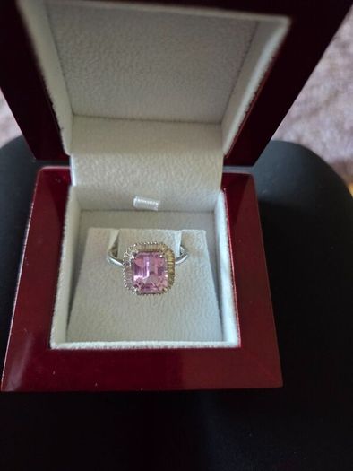 Kunzite platinum ring