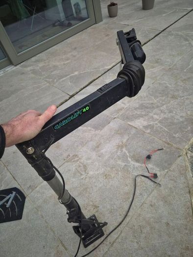 Mobility scooter saloon Car lift Carolift 40