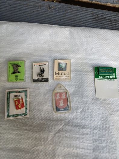 Massive Vintage Pin Badges Collection Lot - LEGO Arnotts, Guinness, Barcelona 92, Irish Memorabilia