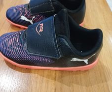 runners/football boots