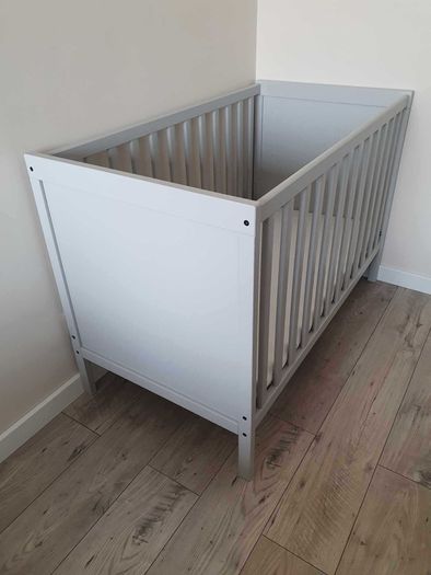 cot