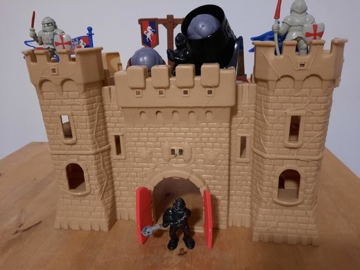 Knight Castle