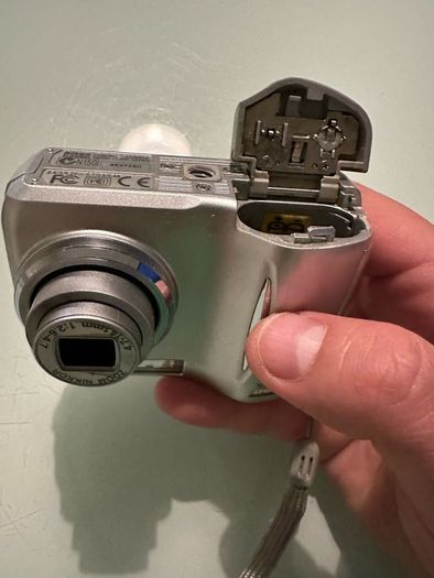 Nikon Coolpix 2200