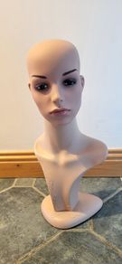 Mannequin Heads & wigs