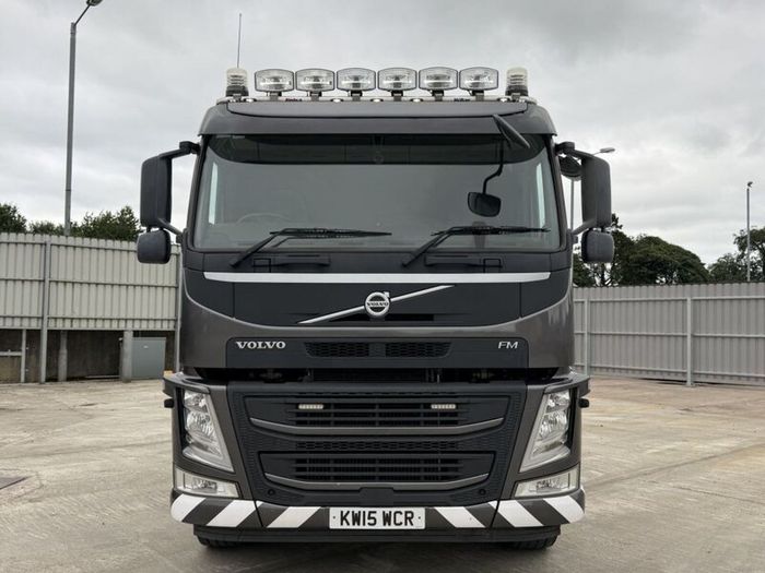 Volvo Fm 420 8x2 Beavertail Rearlift