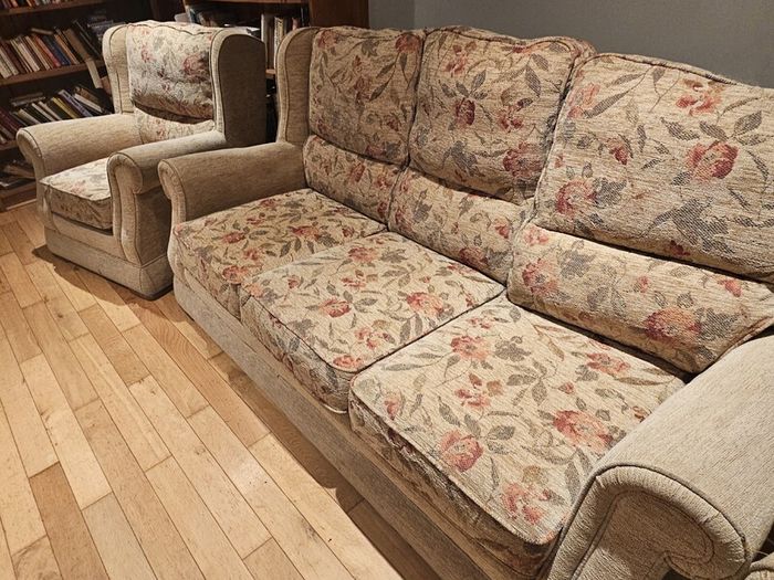 3 piece suite Floral sofa armchairs settee couch
