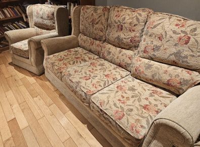 3 piece suite Floral sofa armchairs settee couch