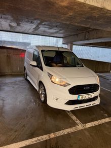 Ford transit connect 1.5 limited model 120hp
