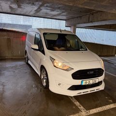 Ford transit connect 1.5 limited model 120hp