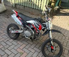 stomp 125cc