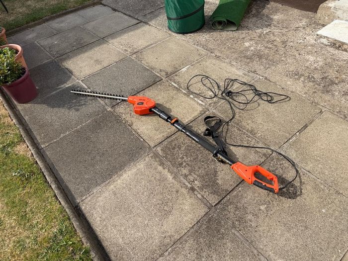 hedge trimmer