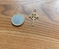 gold Celtic cross