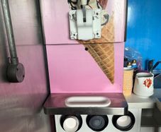 Ice cream machine
